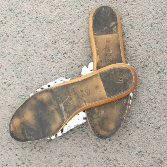 East Fifth Sandals White Size 8 - Picture 3 of 4